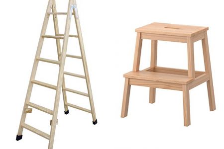 escaleras de madera con barandal de cristal